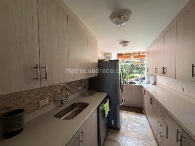 Apartamento de 4 alcobas en arriendo en Loma Del Inidio, Medellín, 120 m² · foto 4 de 13