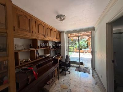 Apartamento de 4 alcobas en arriendo en Loma Del Inidio, Medellín, 120 m² · foto 6 de 13