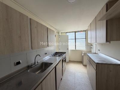 Apartamento de 4 alcobas en arriendo en Loma Del Inidio, Medellín, 100 m² · foto 14 de 14
