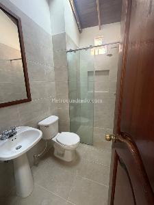 Apartamento de 2 alcobas en arriendo en Laureles, Medellín, 80 m² · foto 3 de 18