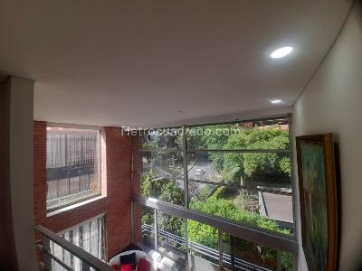 Apartamento de 3 alcobas en venta en Los Naranjos, Medellín, 141 m² · foto 8 de 20