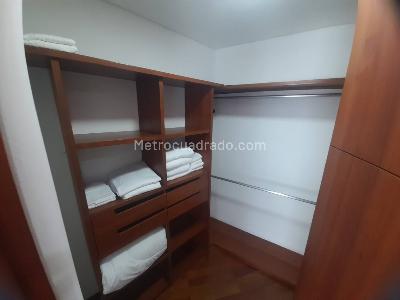 Apartamento de 3 alcobas en venta en Los Naranjos, Medellín, 141 m² · foto 10 de 20