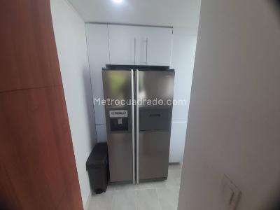 Apartamento de 3 alcobas en venta en Los Naranjos, Medellín, 141 m² · foto 12 de 20
