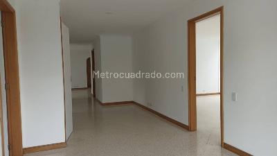 Apartamento de 3 alcobas en venta en La Florida, Medellín, 195 m² · foto 4 de 20