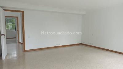Apartamento de 3 alcobas en venta en La Florida, Medellín, 195 m² · foto 19 de 20