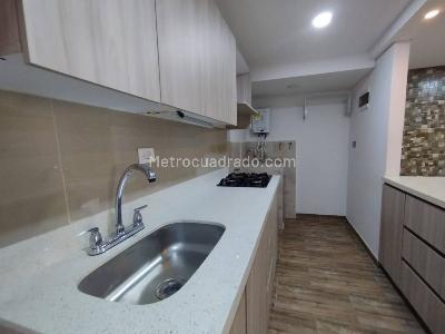Apartamento de 3 alcobas en venta en Guasimalito, Bello, 54 m² · foto 4 de 17