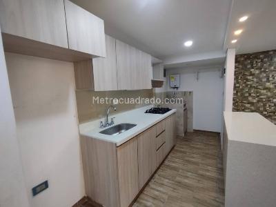 Apartamento de 3 alcobas en venta en Guasimalito, Bello, 54 m² · foto 5 de 17
