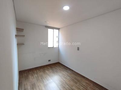 Apartamento de 3 alcobas en venta en Guasimalito, Bello, 54 m² · foto 8 de 17