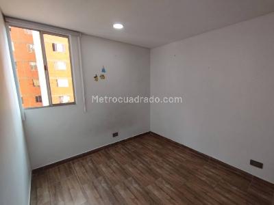 Apartamento de 3 alcobas en venta en Guasimalito, Bello, 54 m² · foto 11 de 17