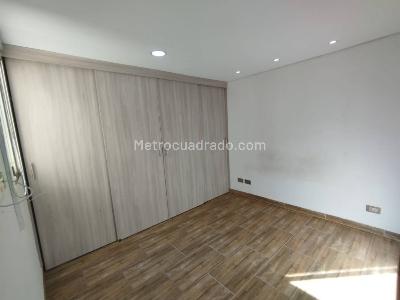Apartamento de 3 alcobas en venta en Guasimalito, Bello, 54 m² · foto 13 de 17