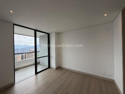 Apartamento de 2 alcobas en arriendo en El Tesoro, Medellín, 87 m² · foto 12 de 16