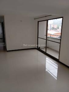 Apartamento de 3 alcobas en venta en Niquia, Bello, 76 m² · foto 8 de 17