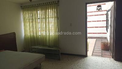 Casa de 4 alcobas en venta en Simon Bolivar, Medellín, 432 m² · foto 5 de 18