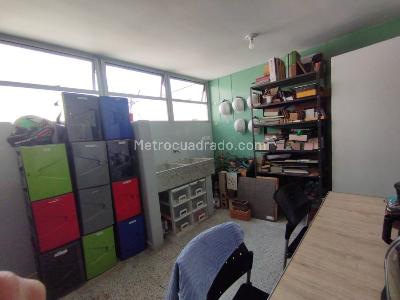 Apartamento de 2 alcobas en arriendo en Manila, Medellín, 127 m² · foto 3 de 15