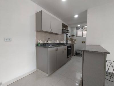 Apartamento de 3 alcobas en arriendo en Ciudad Del Rio, Medellín, 74 m² · foto 2 de 17