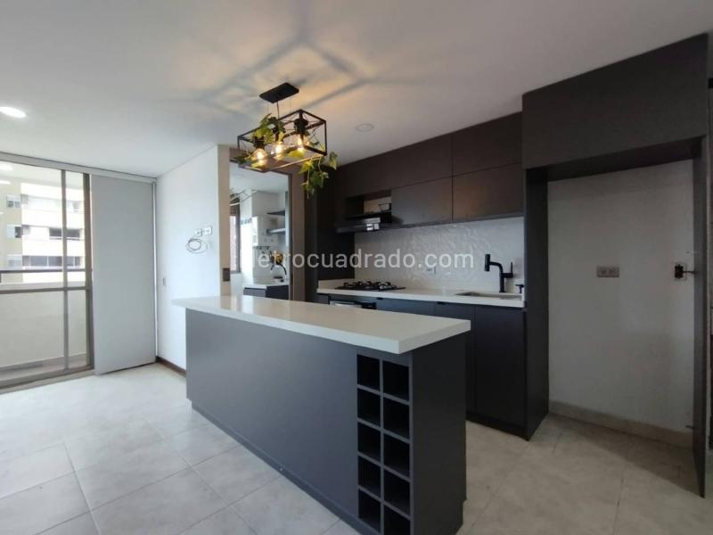 2BR Apartment with Pool in La Ferrería, La Estrella