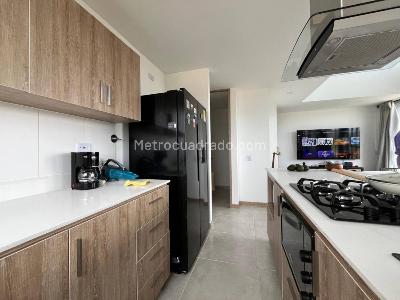 Apartamento de 3 alcobas en arriendo en Los Colegios, Rionegro, 122 m² · foto 4 de 20