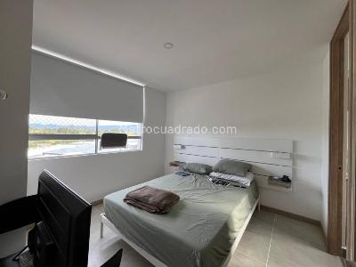Apartamento de 3 alcobas en arriendo en Los Colegios, Rionegro, 122 m² · foto 9 de 20