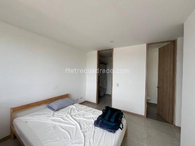 Apartamento de 3 alcobas en arriendo en Los Colegios, Rionegro, 122 m² · foto 10 de 20