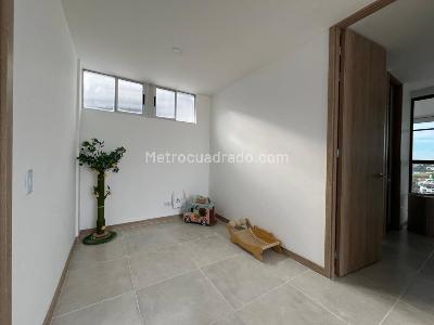 Apartamento de 3 alcobas en arriendo en Los Colegios, Rionegro, 122 m² · foto 11 de 20