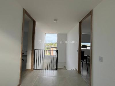 Apartamento de 3 alcobas en arriendo en Los Colegios, Rionegro, 122 m² · foto 16 de 20