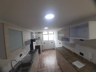 Apartamento de 3 alcobas en arriendo en Loma Del Campestre, Medellín, 137 m² · foto 6 de 20