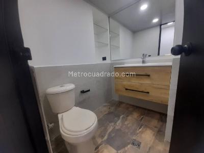Apartamento de 3 alcobas en arriendo en Loma Del Campestre, Medellín, 137 m² · foto 9 de 20