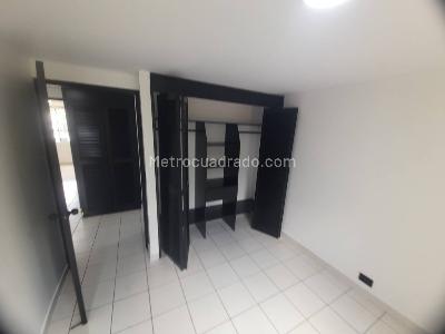 Apartamento de 3 alcobas en arriendo en Loma Del Campestre, Medellín, 137 m² · foto 11 de 20
