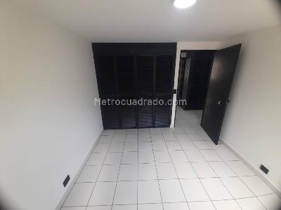 Apartamento de 3 alcobas en arriendo en Loma Del Campestre, Medellín, 137 m² · foto 12 de 20