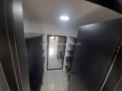 Apartamento de 3 alcobas en arriendo en Loma Del Campestre, Medellín, 137 m² · foto 18 de 20