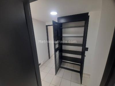 Apartamento de 3 alcobas en arriendo en Loma Del Campestre, Medellín, 137 m² · foto 19 de 20
