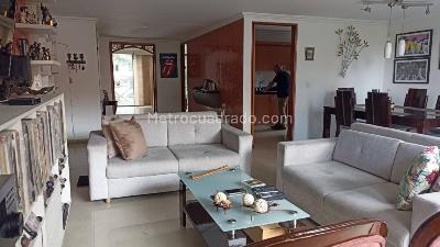 Apartamento de 3 alcobas en venta en El Poblado, Medellín, 145 m² · foto 7 de 20