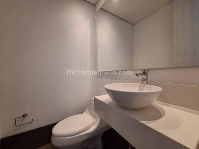 Apartaestudio en venta en El Tesoro, Medellín, 57 m² · foto 10 de 11
