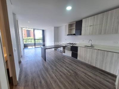 Apartaestudio en venta en El Tesoro, Medellín, 57 m² · foto 5 de 11