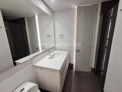 Apartaestudio en venta en El Tesoro, Medellín, 57 m² · foto 8 de 11