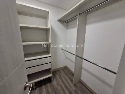 Apartaestudio en venta en El Tesoro, Medellín, 57 m² · foto 9 de 11