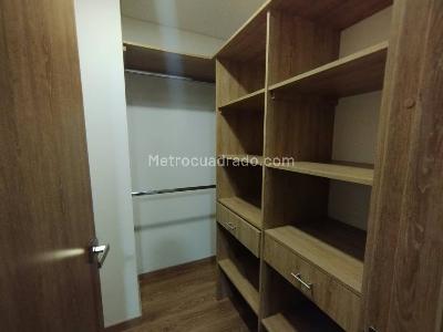 Apartamento de 2 alcobas en venta en Barro Blanco, Rionegro, 76 m² · foto 10 de 18