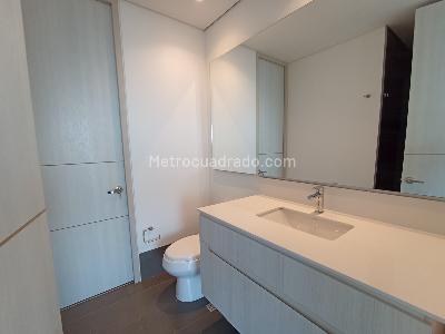 Apartaestudio en venta en Los Balsos, Medellín, 67 m² · foto 11 de 18