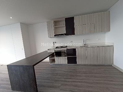Apartaestudio en venta en Los Balsos, Medellín, 67 m² · foto 2 de 18