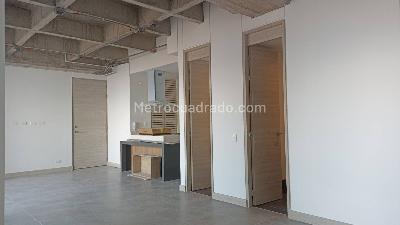 Apartaestudio en venta en El Tesoro, Medellín, 67 m² · foto 4 de 17