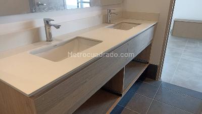Apartaestudio en venta en El Tesoro, Medellín, 67 m² · foto 9 de 17