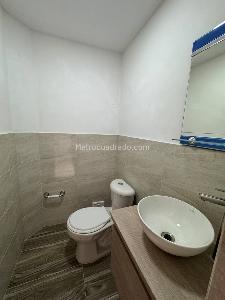 Apartamento de 3 alcobas en arriendo en La America, Medellín, 75 m² · foto 5 de 19