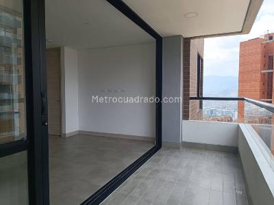 Apartaestudio en venta en El Tesoro, Medellín, 67 m² · foto 2 de 20