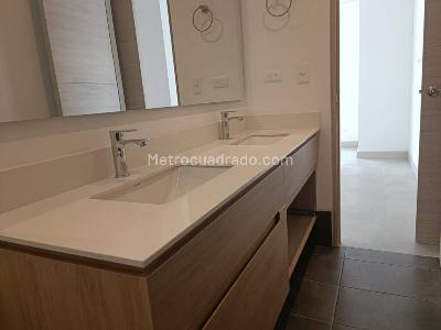 Apartaestudio en venta en El Tesoro, Medellín, 67 m² · foto 15 de 20