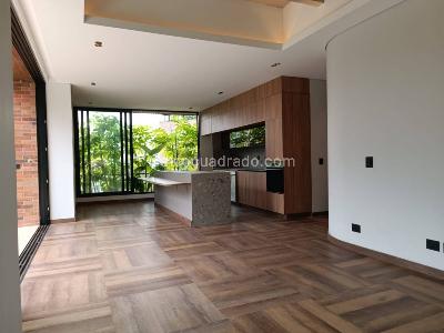 Apartamento de 2 alcobas en venta en Loma Del Campestre, Medellín, 179 m² · foto 6 de 20