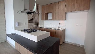 Apartaestudio en venta en El Tesoro, Medellín, 67 m² · foto 10 de 20