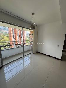 Apartamento de 3 alcobas en arriendo en Calasanz, Medellín, 78 m² · foto 5 de 18