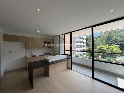 Apartamento de 1 alcoba en arriendo en El Poblado, Medellín, 50 m² · foto 1 de 12