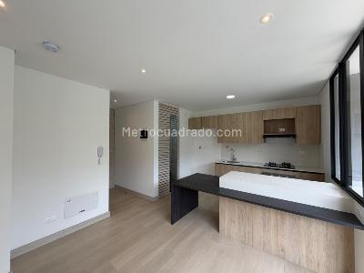 Apartamento de 1 alcoba en arriendo en El Poblado, Medellín, 50 m² · foto 2 de 12