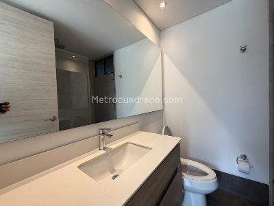 Apartamento de 1 alcoba en arriendo en El Poblado, Medellín, 50 m² · foto 12 de 12